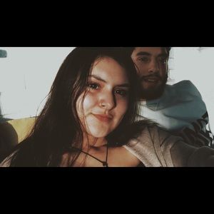 Meet your Posher, Maya